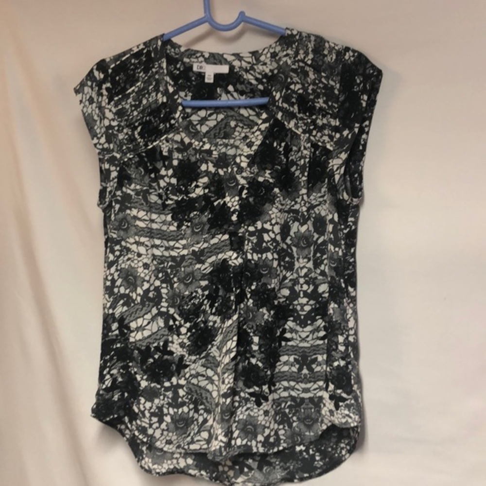 DR2 BLOUSE SIZE PETITE MODEL